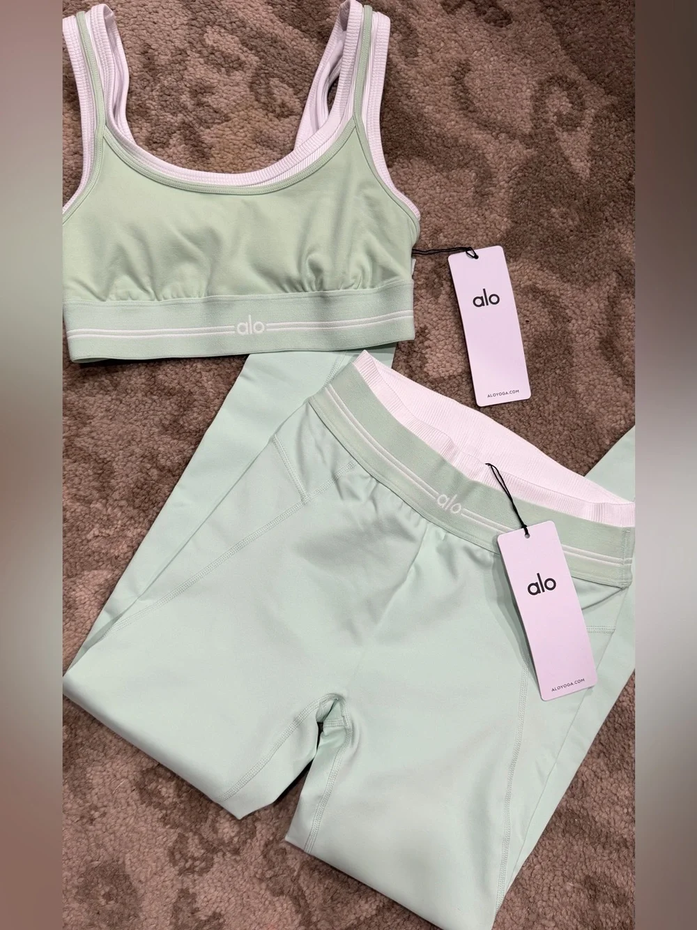 Alo Yoga | SET! NWT! Better Together Leggings & Bra In Spearmint XS